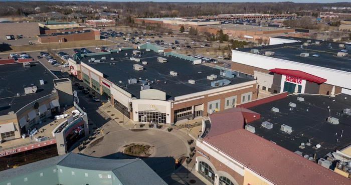 Twelve Mile Crossing at Fountain Walk